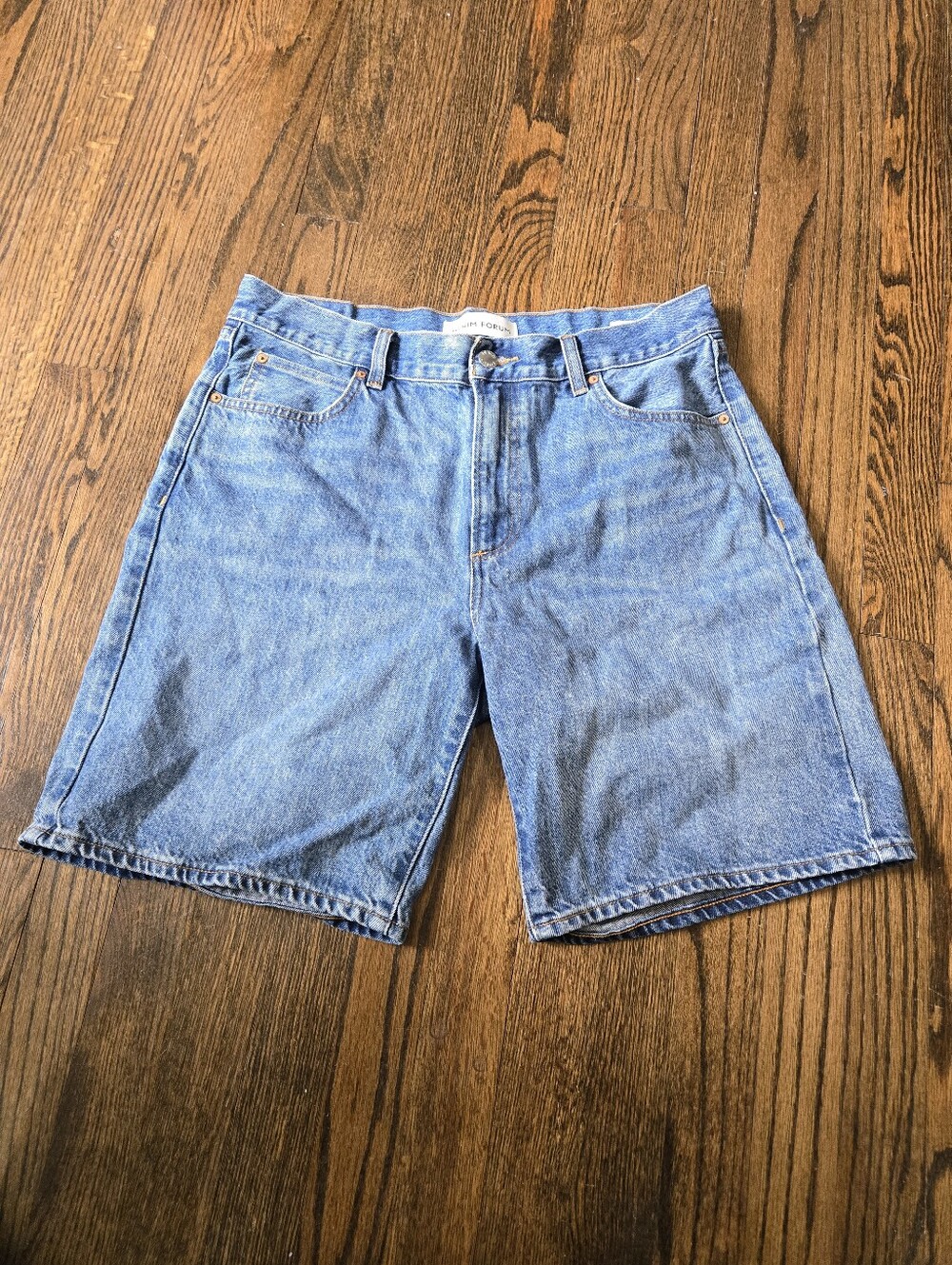Denim Forum by Aritzia The 90s Vintage Bermuda Denim Short 100% Cotton 29